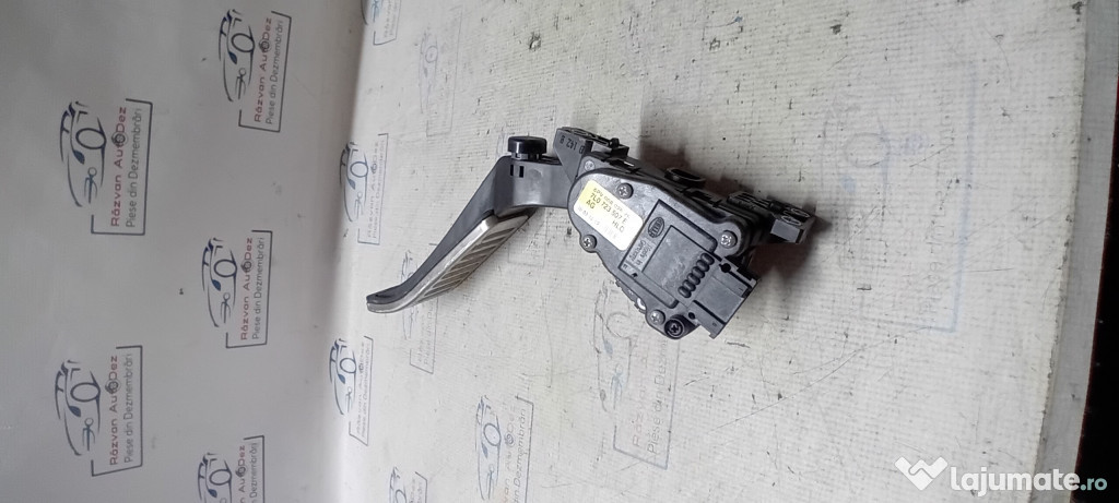 Pedala acceleratie Volkswagen Touareg 3.0 2012