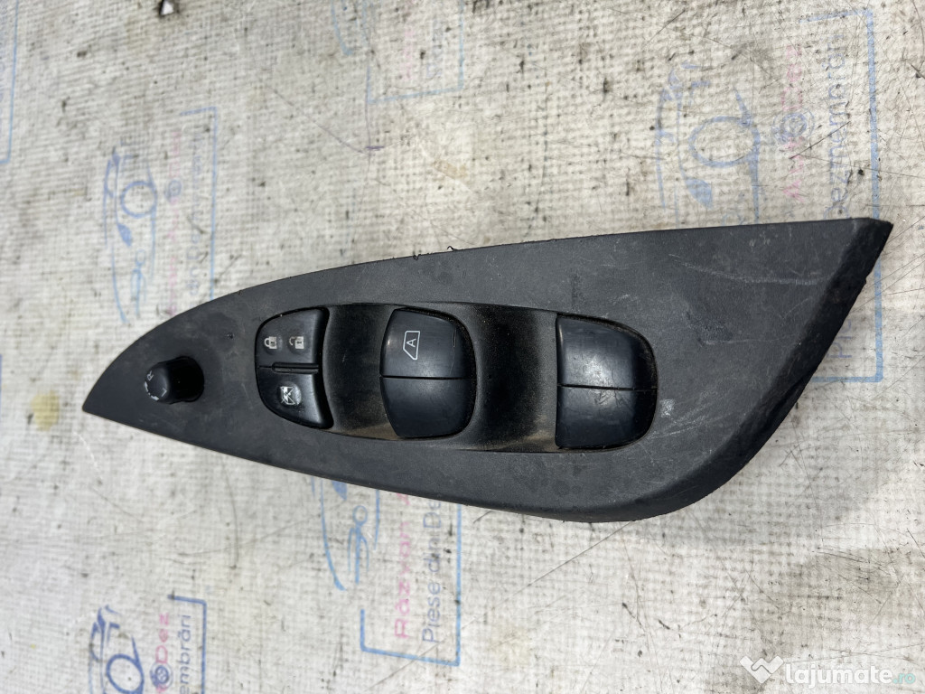 Butoane geamuri electrice Nissan Qashqai 2012