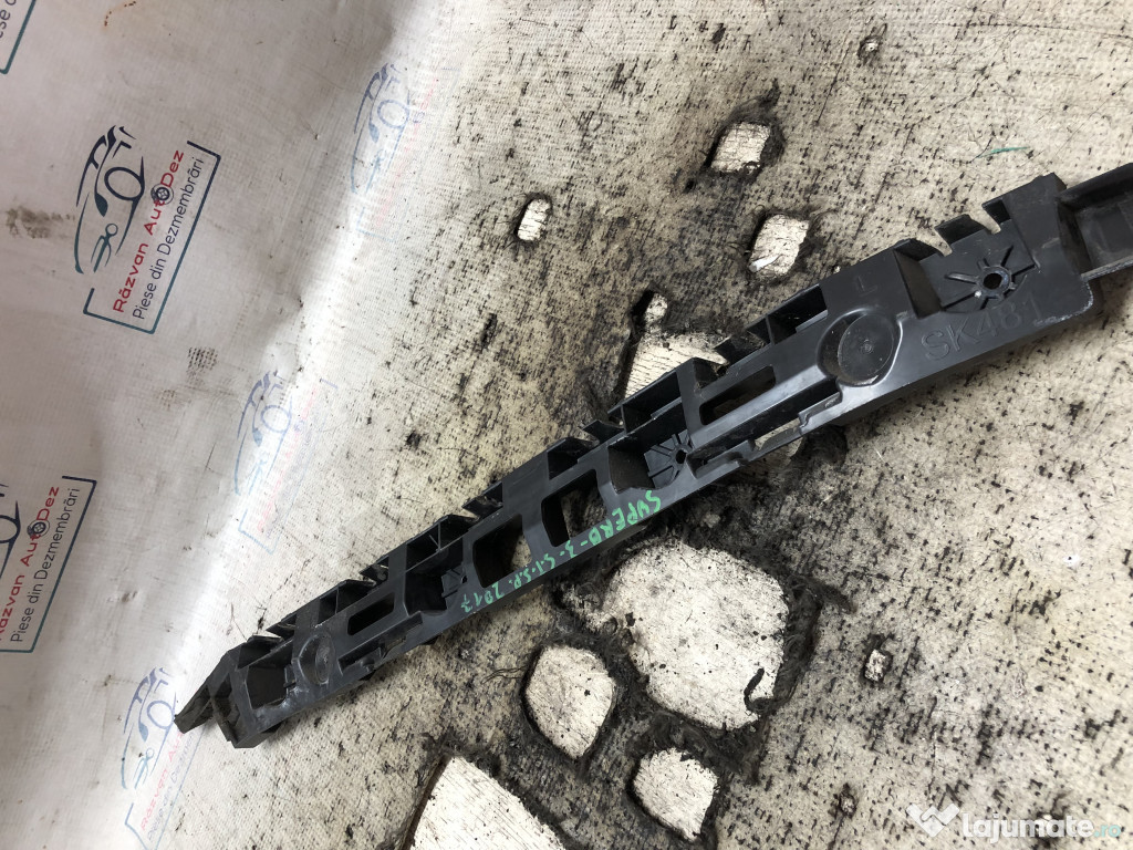 Suport stanga bara spate Skoda Superb 3 2017
