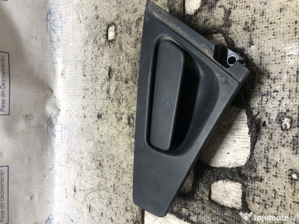Maner exterior dreapta spate Renault Clio 4 2015