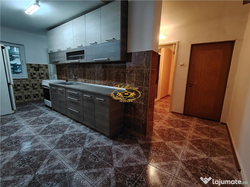 Apartament 3 camere (Gheorgheni, Cart. Bucin 23/C)