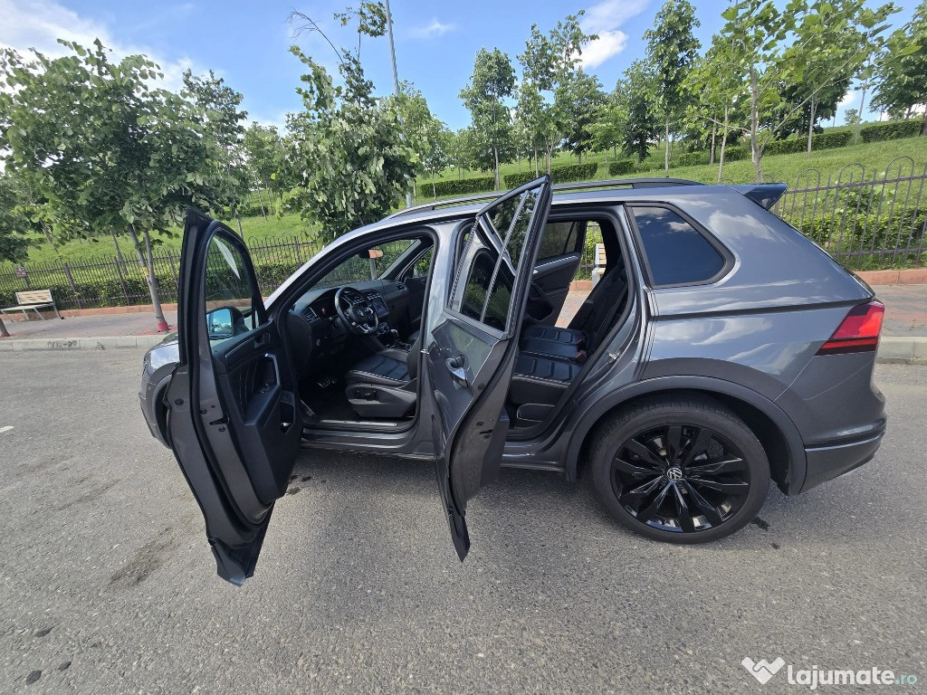 Volkswagen Tiguan- Pachet R-Line 240CP/FARLED/Distronic/