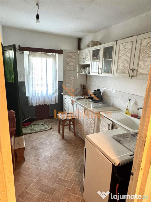 APARTAMENT CU 4 CAMERE,VOIVOZI