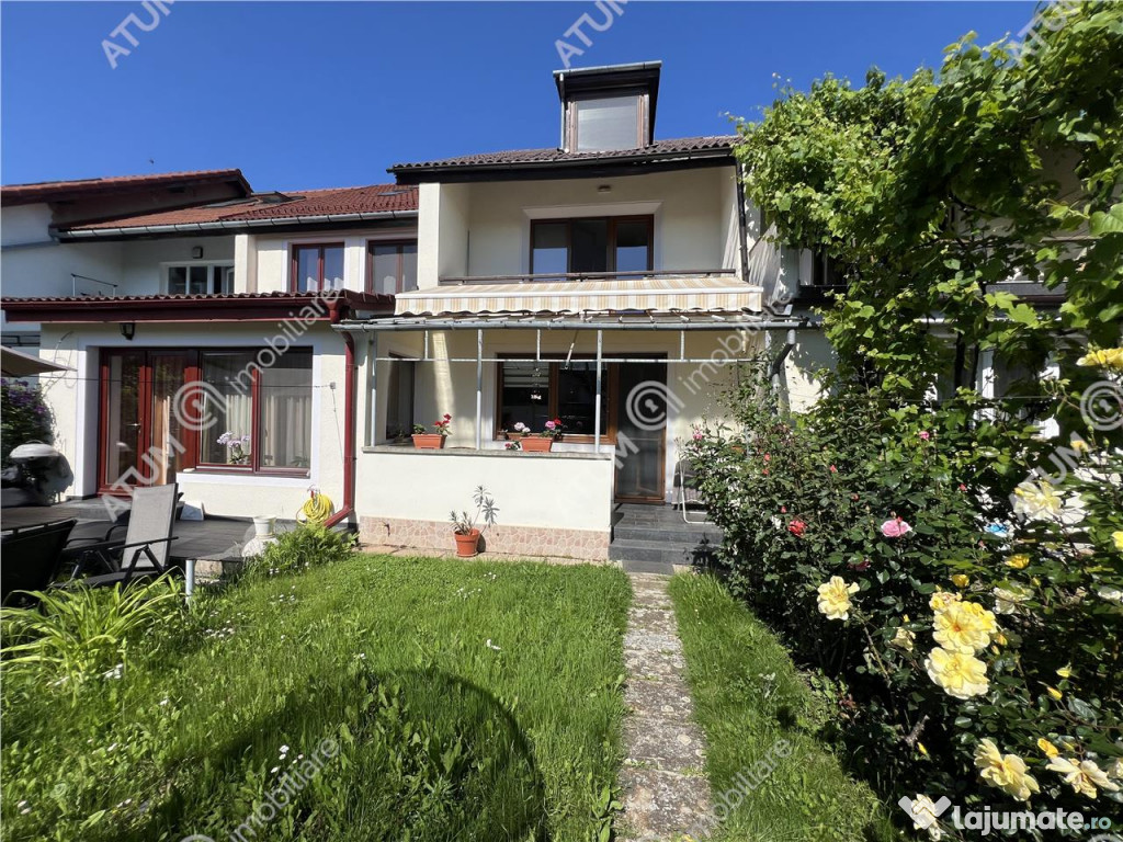 Casa de 4 camere cu pivnita si garaj zona Vasile Aaron din S