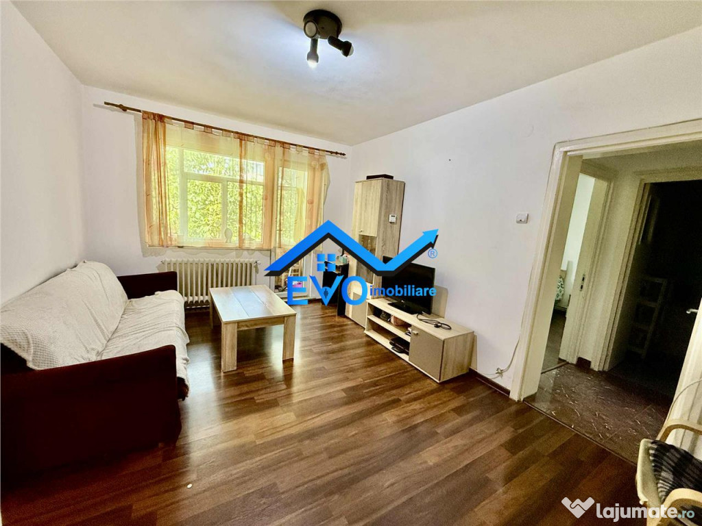 Apartament 2 camere, de , etajul 2/4, Podul Ros, Odeon