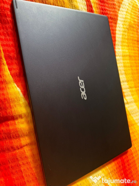 Leptop Acer .