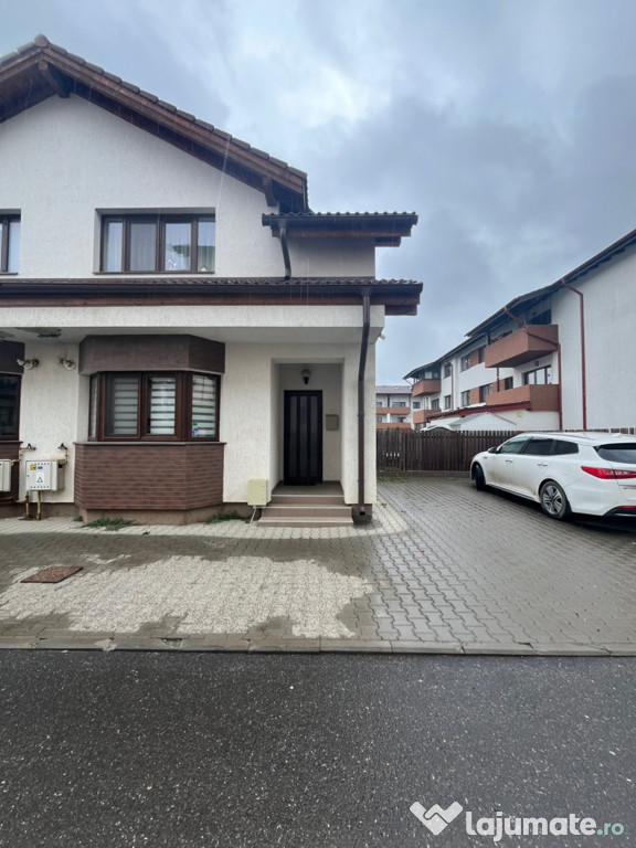 Casă cu 3 camere în Sânpetru Residence
