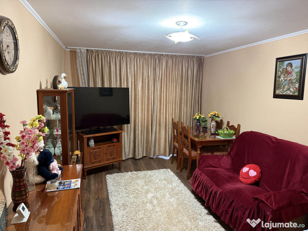 Apartament 2 camere decomandat, cărămidă, etaj 2, Crișan