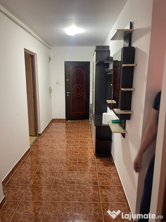Apartament 2 camere etaj 2 decomandat Cetatii