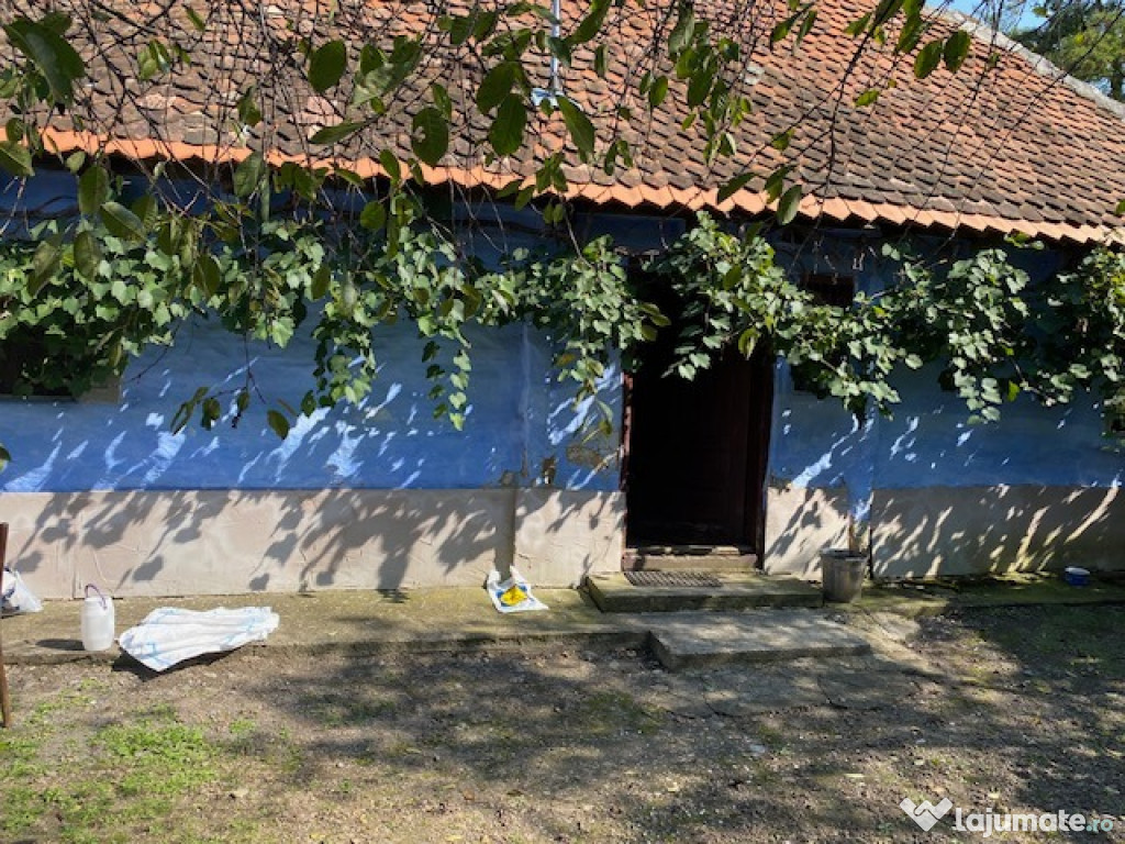Casa de lemn si teren de casa 3400mp in sat Jimbor,jud. Brasov