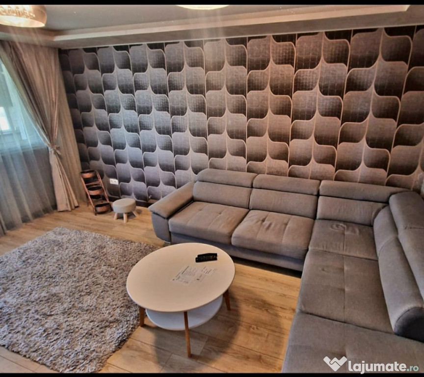 Apartament 4 camere - Central - Hotel Pietrosu