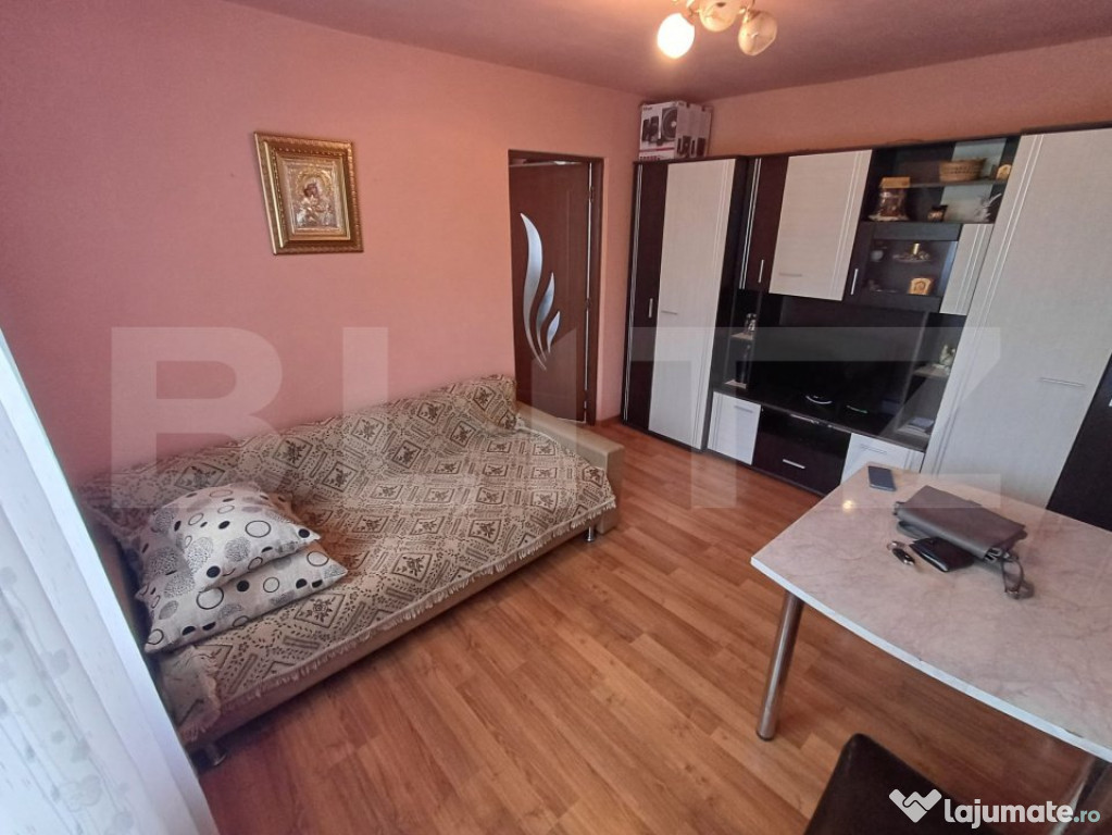 Apartament 2 camere, zona Decebal, et4