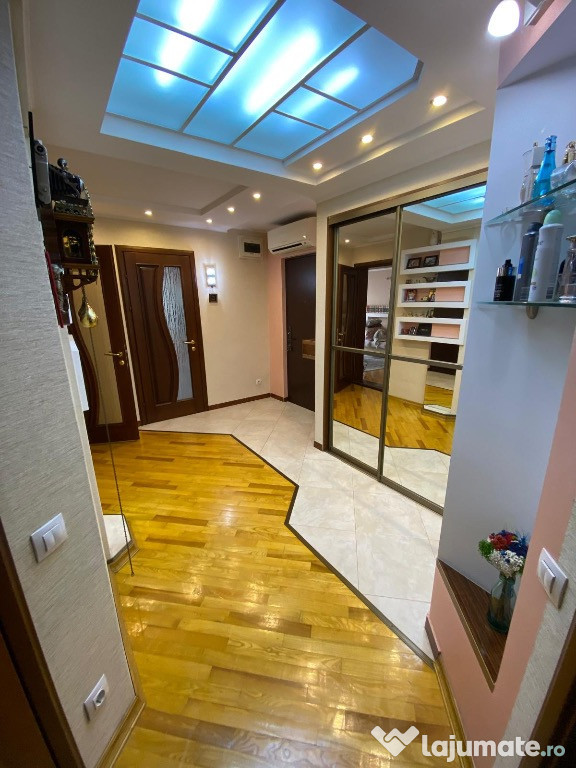 Vand apartament, bulevardul Potiers
