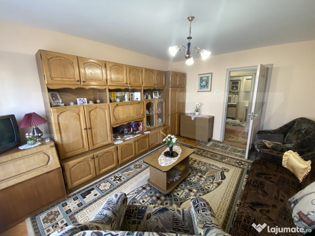 Apartament 2 camere, 54 mp, decomandat zona Simion Barnutiu