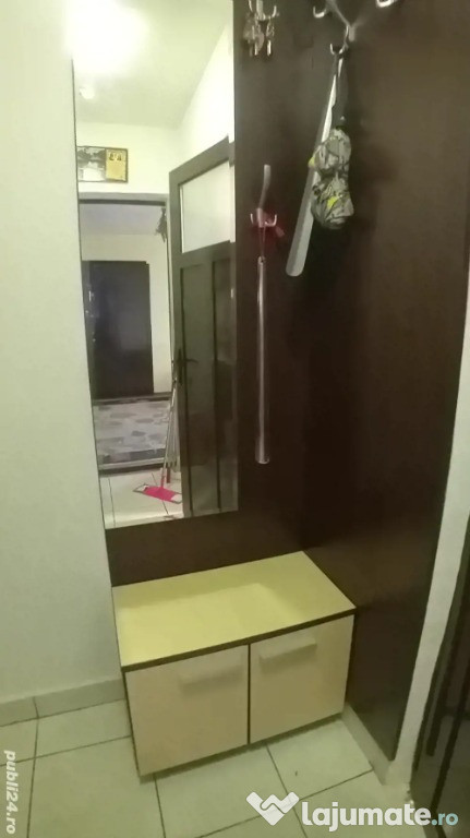 Cuier si pantofar hol cu oglinda Mobila intrare