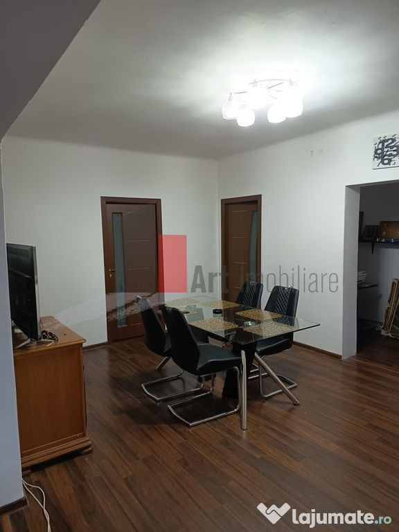Casa(parter) de vanzare UVERTURII