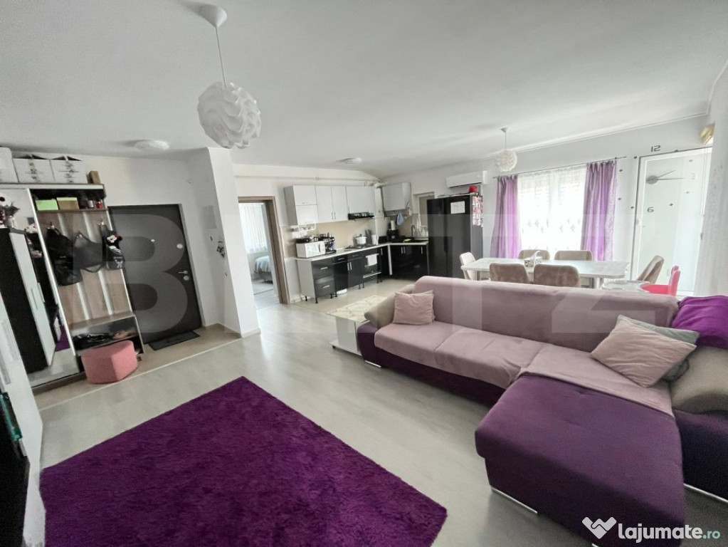 Apartament de vânzare cu 3 camere, 67mp si cu pot pentru de