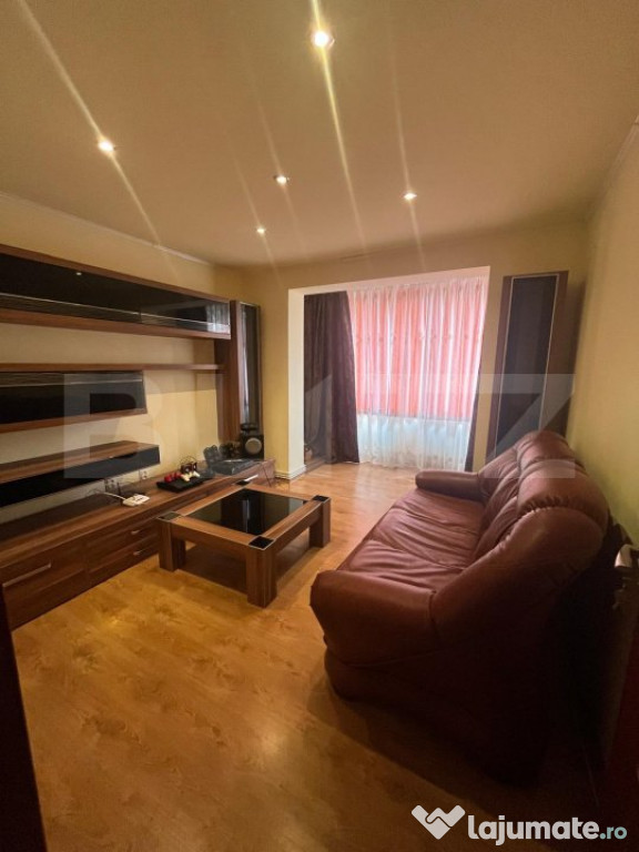 Apartament de vanzare, cu 2 camere, 51 mp, zona Campia Turzi