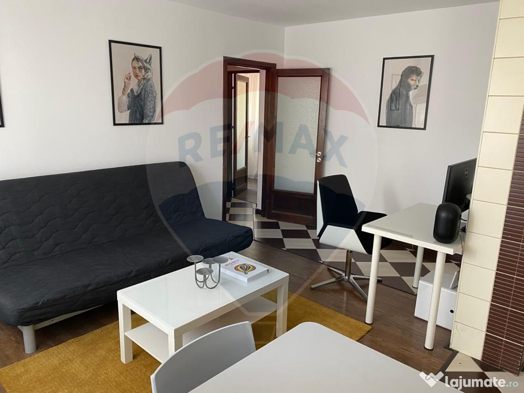 Apartament cu 3 camere vis-a-vis de parcul Tineretului