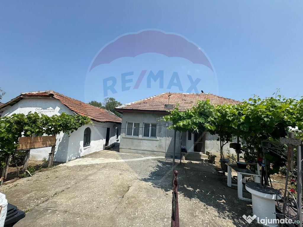 Casă 74 mp/ Predesti 1331 mp teren intravilan
