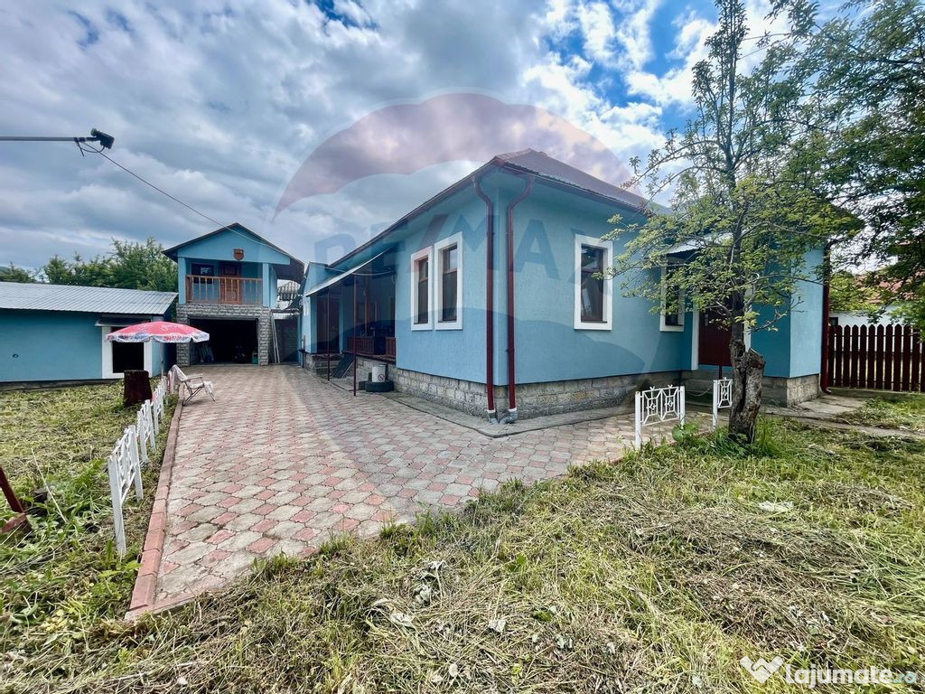 Casă cu 3 camere si teren Soveja