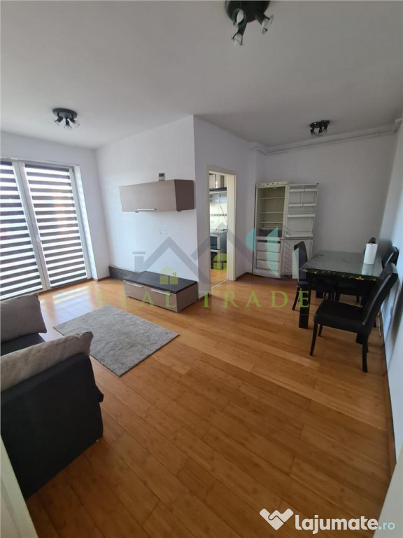 Apartament 2 camere decomandat, etaj intermediar Avantgarden