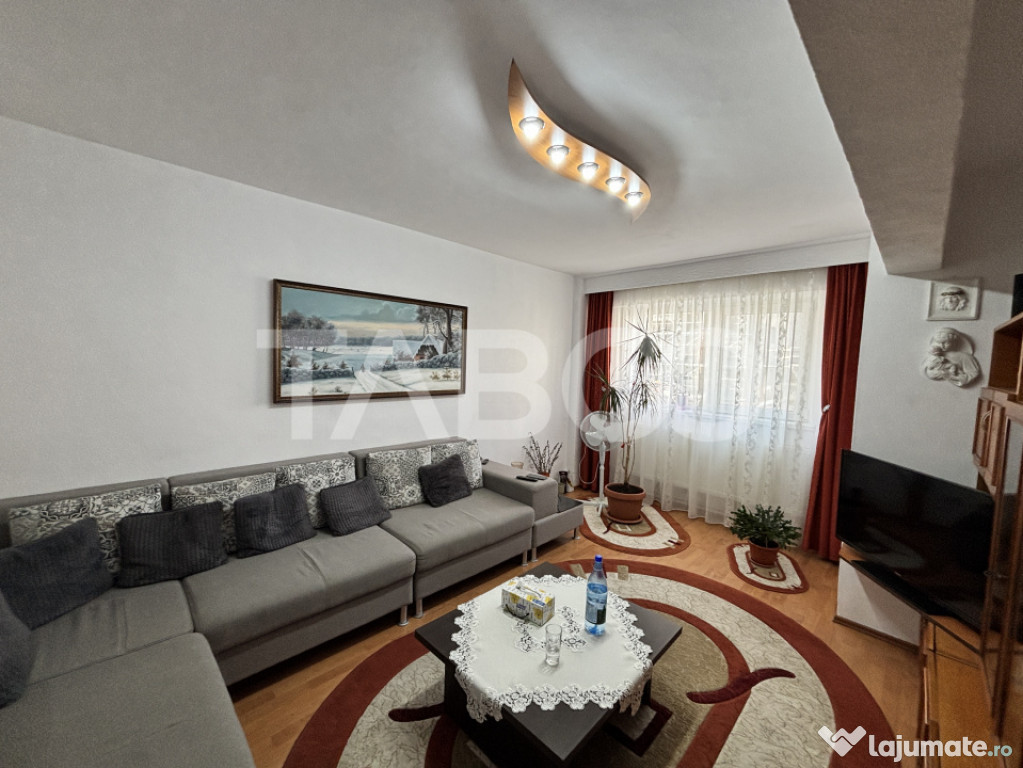 Apartament de vanzare 3 camere etaj 1 cu pivnita zona Valea