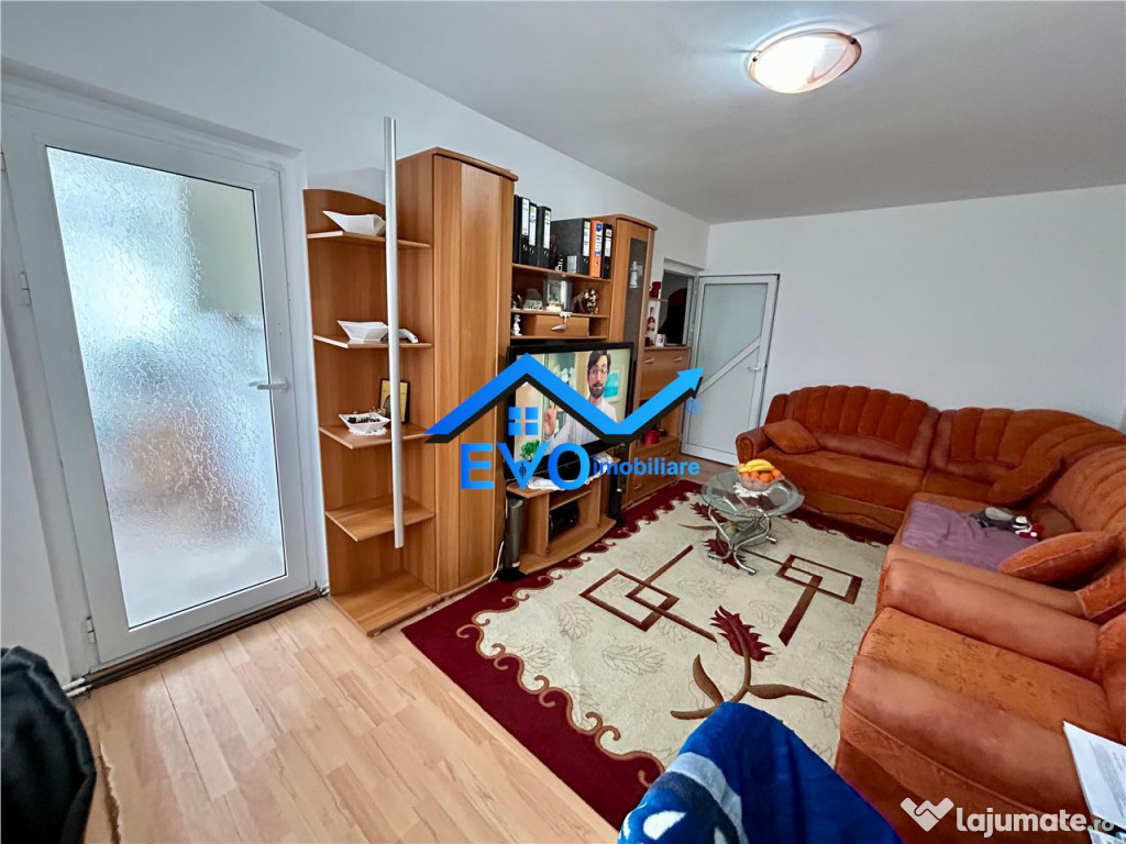 Apartament de cu 2 camere, decomandat, 53 mp, zona Dacia