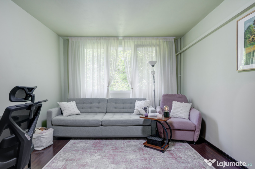 Apartament primitor de 2 camere, mobilat/utilat și loc de p