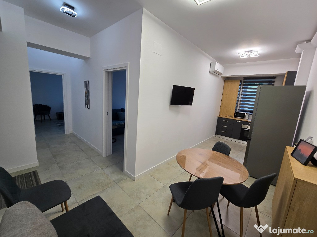 Închiriez apartament 2 camere Constanța, Campus-Mamaia