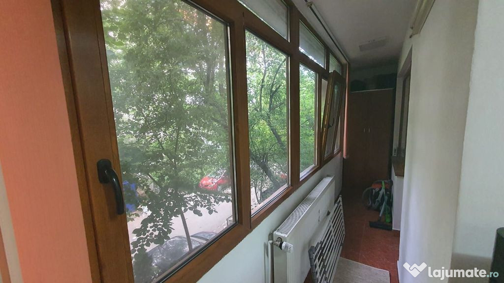 Berceni Piata Sudului Oltenitei 3 cam etaj 1