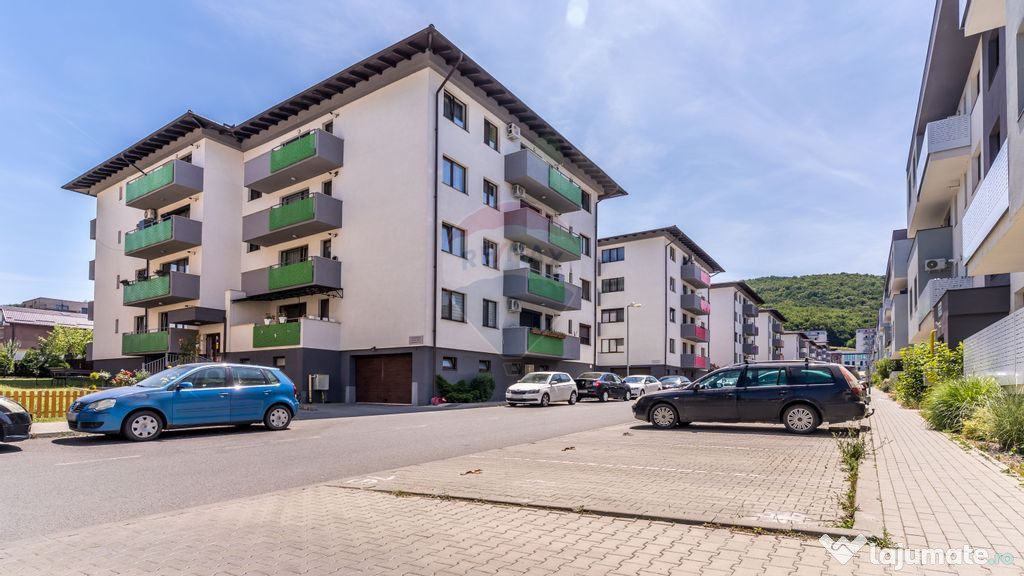 Apartament de vanzare - Sub Cetate - Floresti - 4 camere