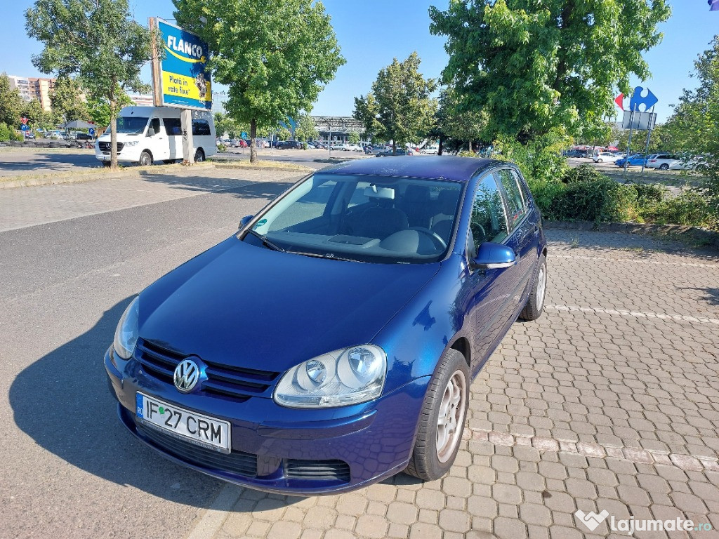 Volkswagen GOLF 5 - Hatchback