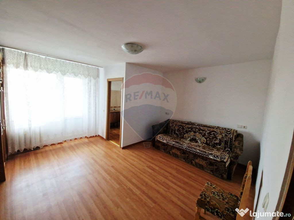 Apartament cu 1 camere de vânzare în zona Darmanesti