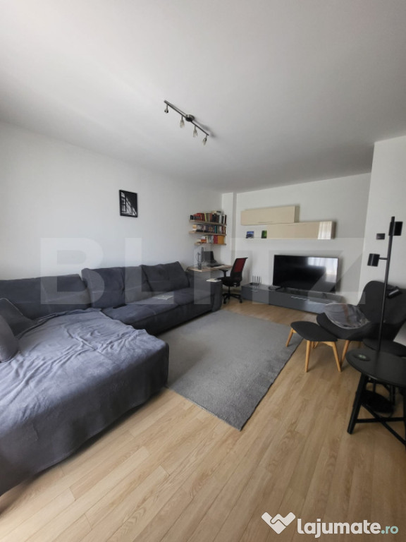 Apartament tip studio , 42 mp, etaj intermediar, Buna ziua