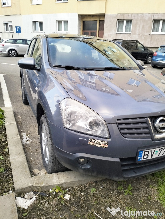 Nissan Qashqai masina