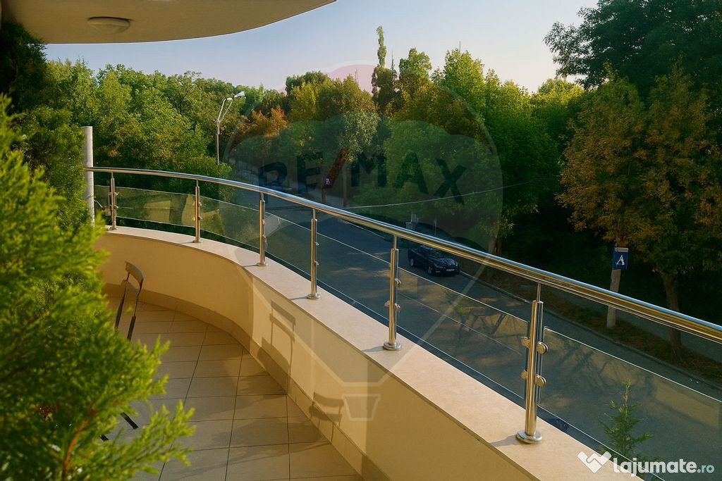 De Închiriat – Apartament exclusivist 5 camere, 235 mp...