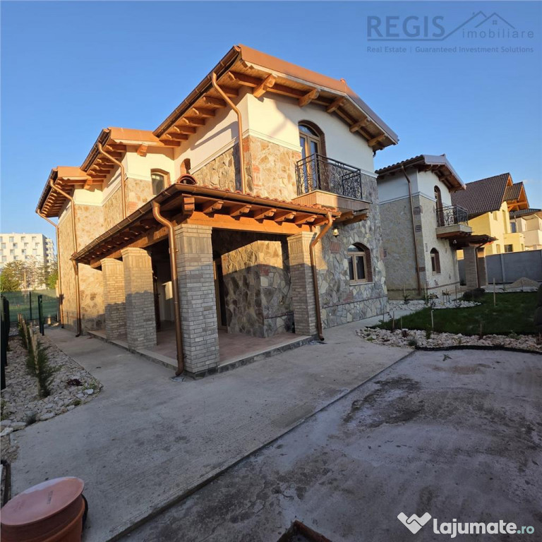 Casa de 4 camere , zona Tractorul