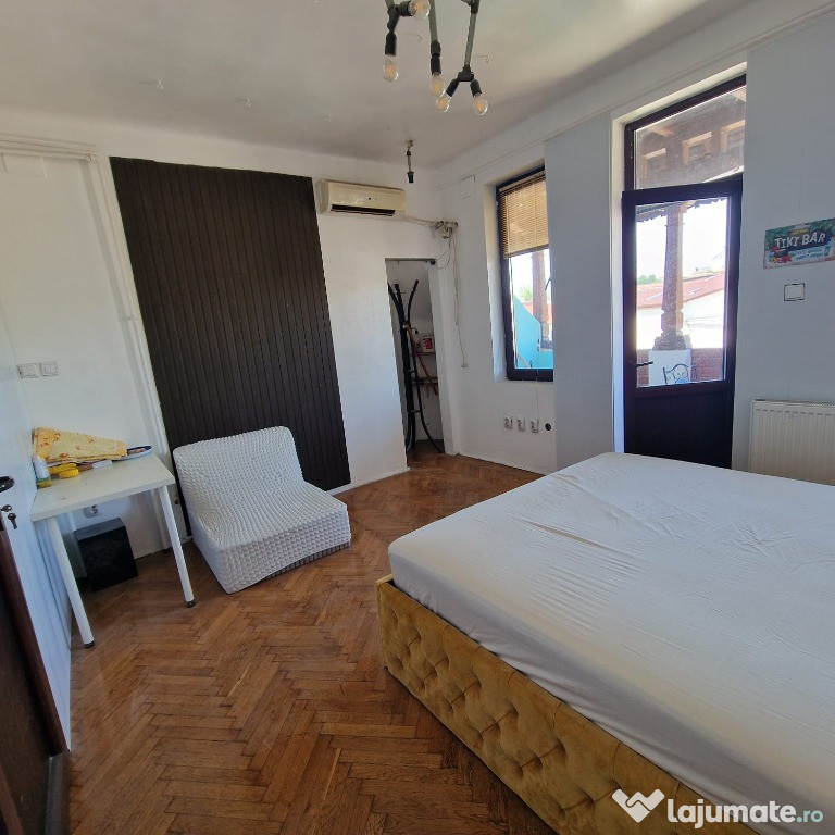 Parc Carol,Unirii-Tineretului, Apartament in vila, 5 camere, Et 2