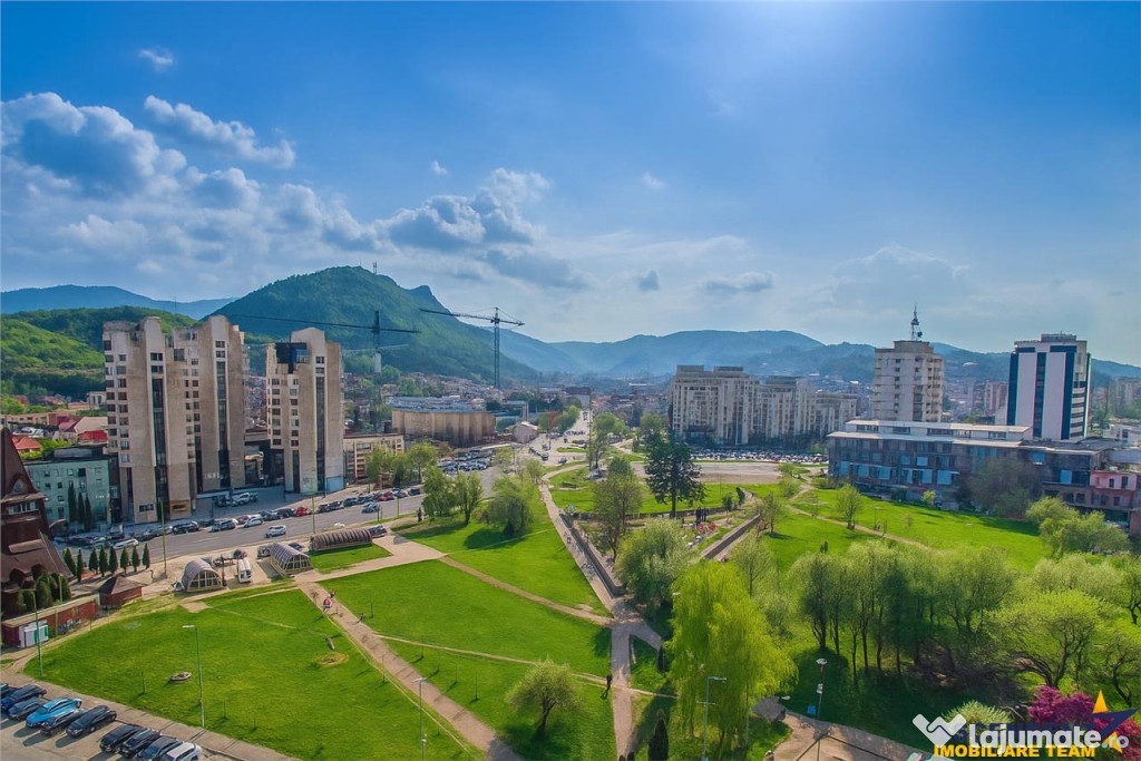 Nivel in vila, Centrul Civic, Brasov