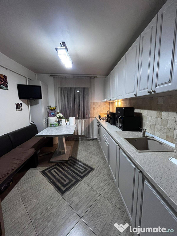 Apartament 3 camere Dorobanti/Buzau