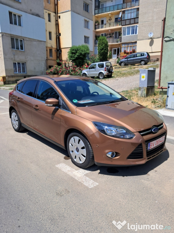 Ford Focus Titanium 2015, motor 1.0 benzină 125 CP