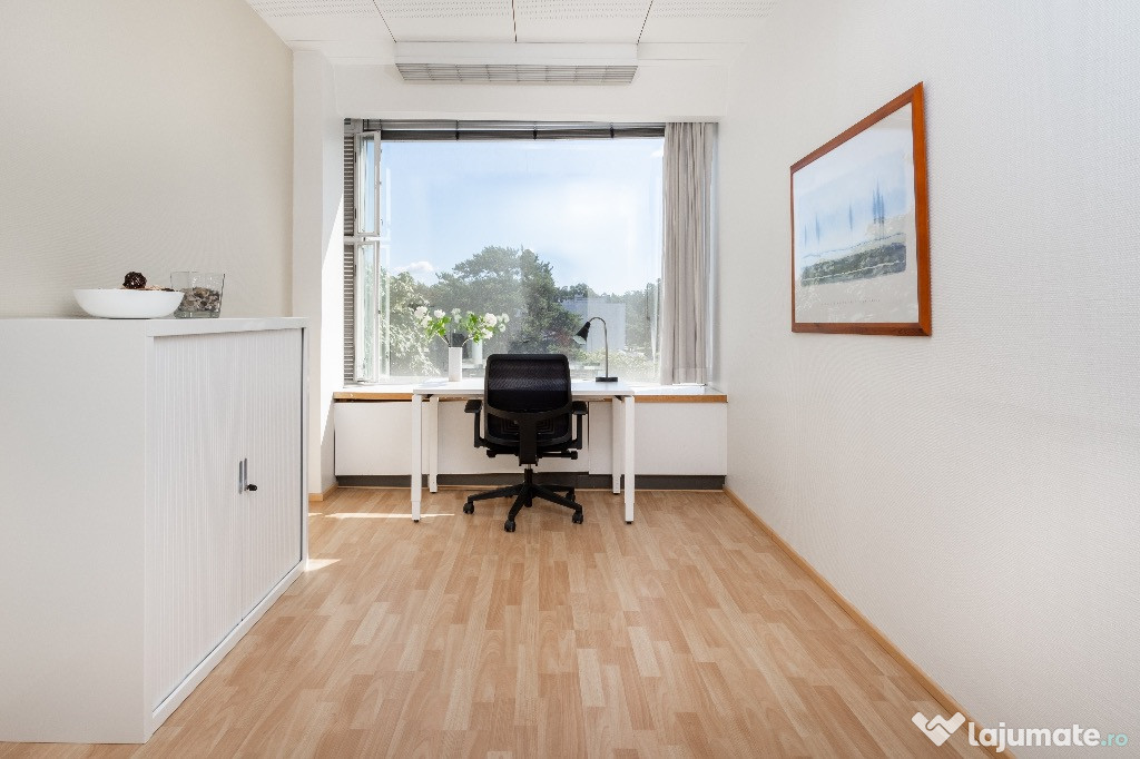 Spațiu de birou privat pentru 2 persoane în Regus Central Business