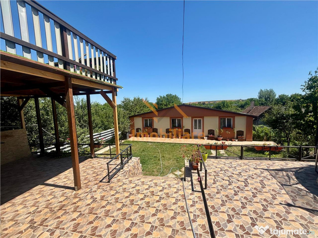 CASA INCHIRIAT 9 CAMERE/ BAI PERSONALE/TERASA/LOC DE PARCARE