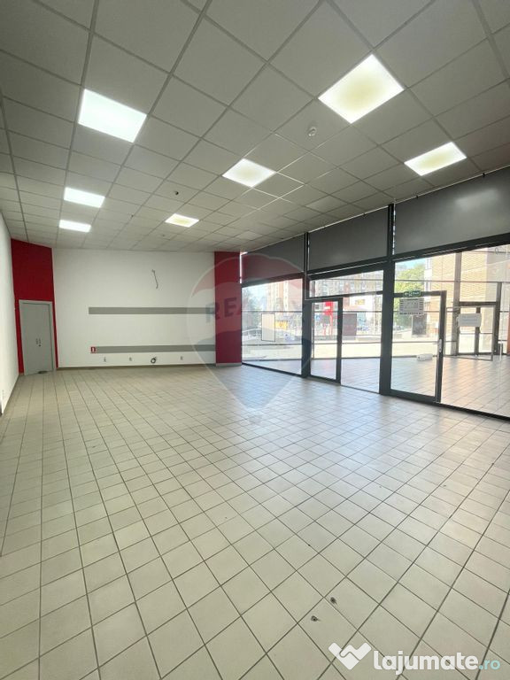 Spațiu de inchiriat in Centru Comercial Fortuna