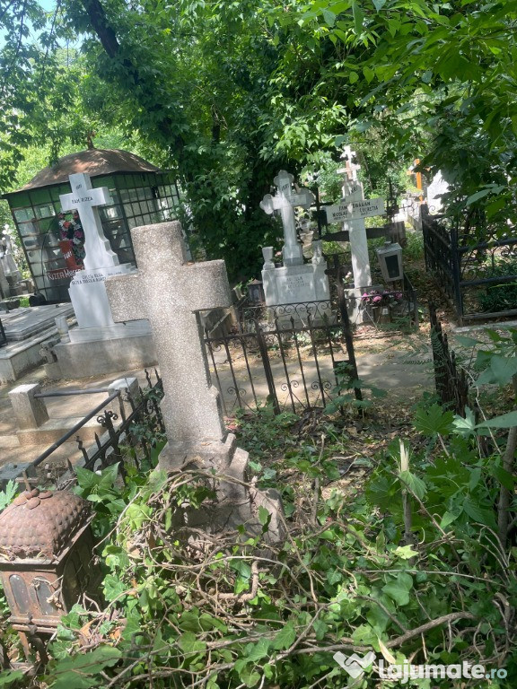 Vând urgent loc veci Cimitirul Reînvierea