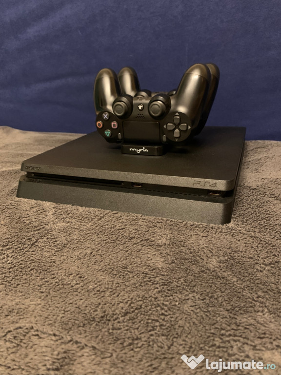 PlayStation 4 Slim