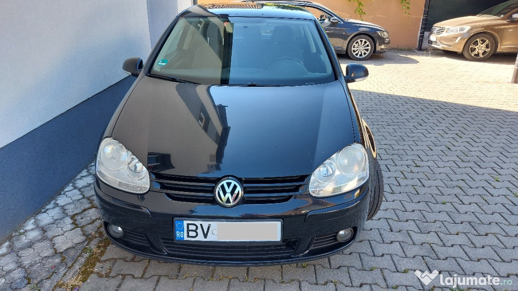 VW Golf 5 din 2007 , 257.000 km 80 CP Benzina 2 usi tempomat incalzire