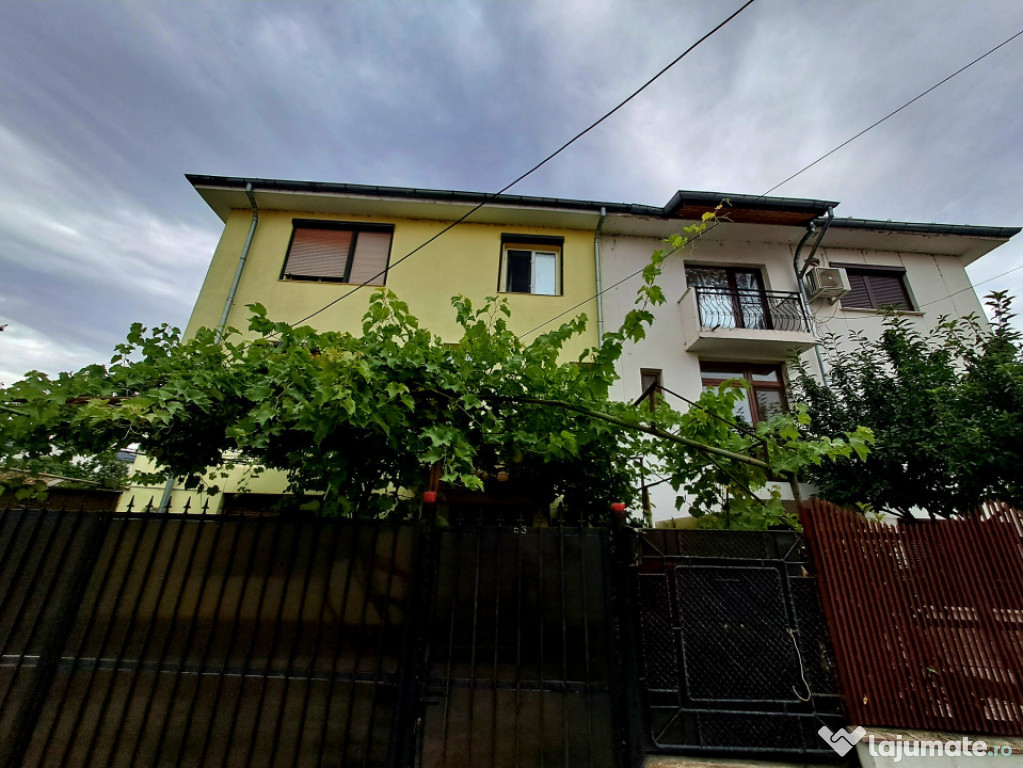 Comision 0% Casa p+2 , 226 mp utili , 245mp teren