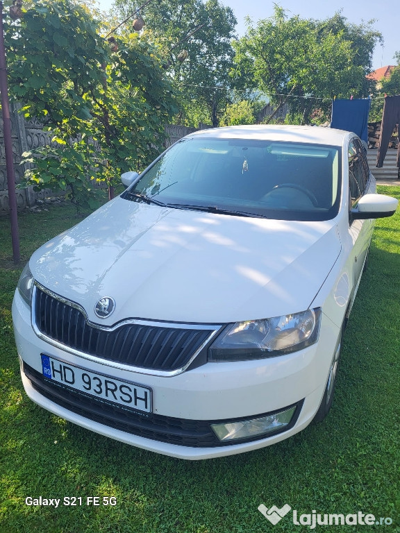 Vând Skoda Rapid